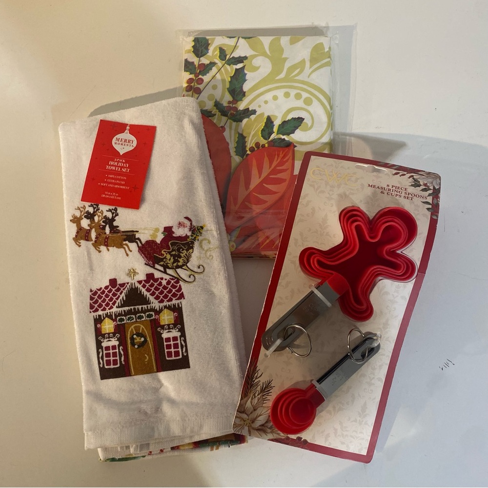 NWTs Christmas Bundle Dish Towels, Paper Table Cover, Measuring Cups & Spoons